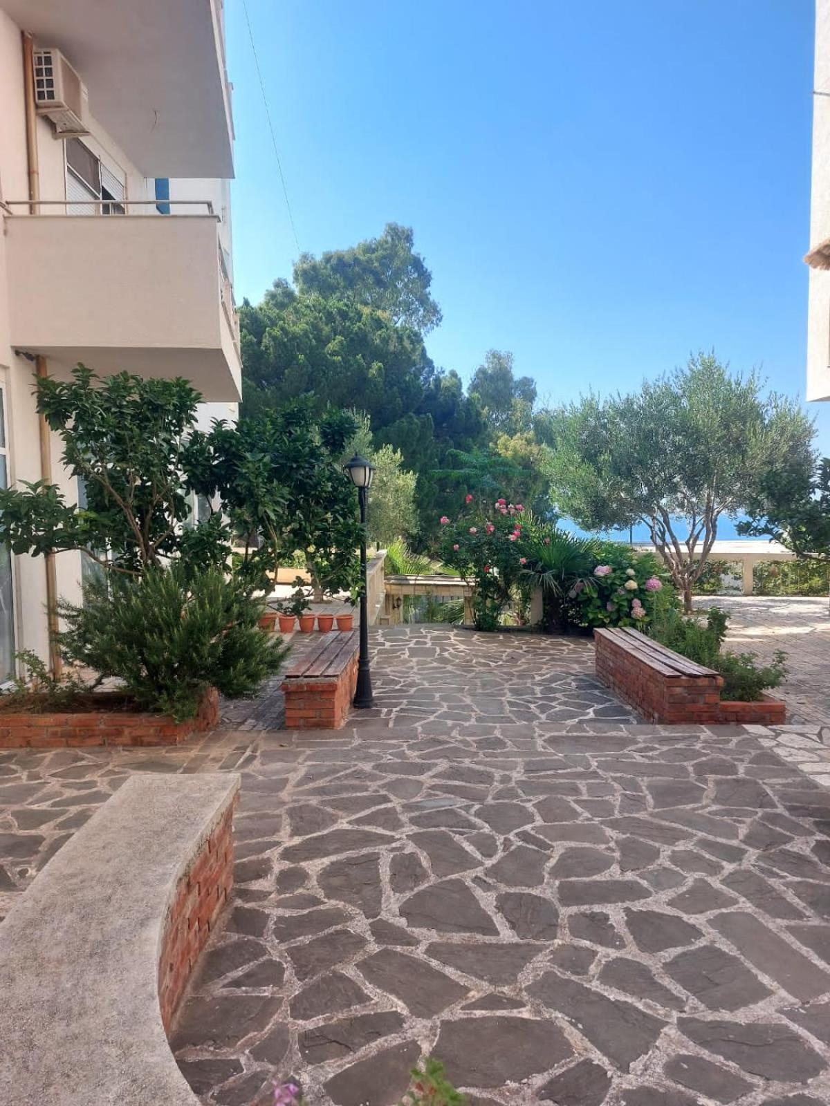 Redsun Apartment Vlorë Exterior foto